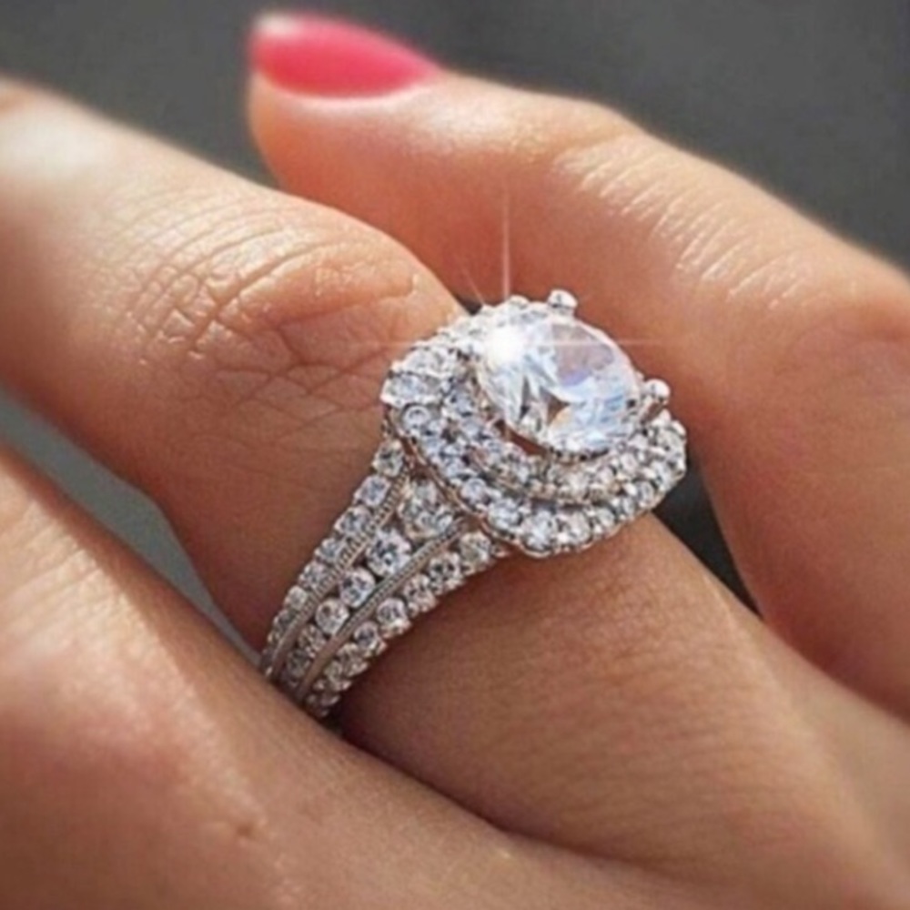 NEW Diamond 💎 18k White Gold Ring - Picture 2 of 4